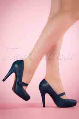 40s Dolly Pumps in Navy