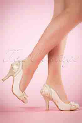 50s Amy Pumps in Cream