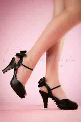 TopVintage Exclusive ~ 50s Angie Cute Bow Sandals in Black